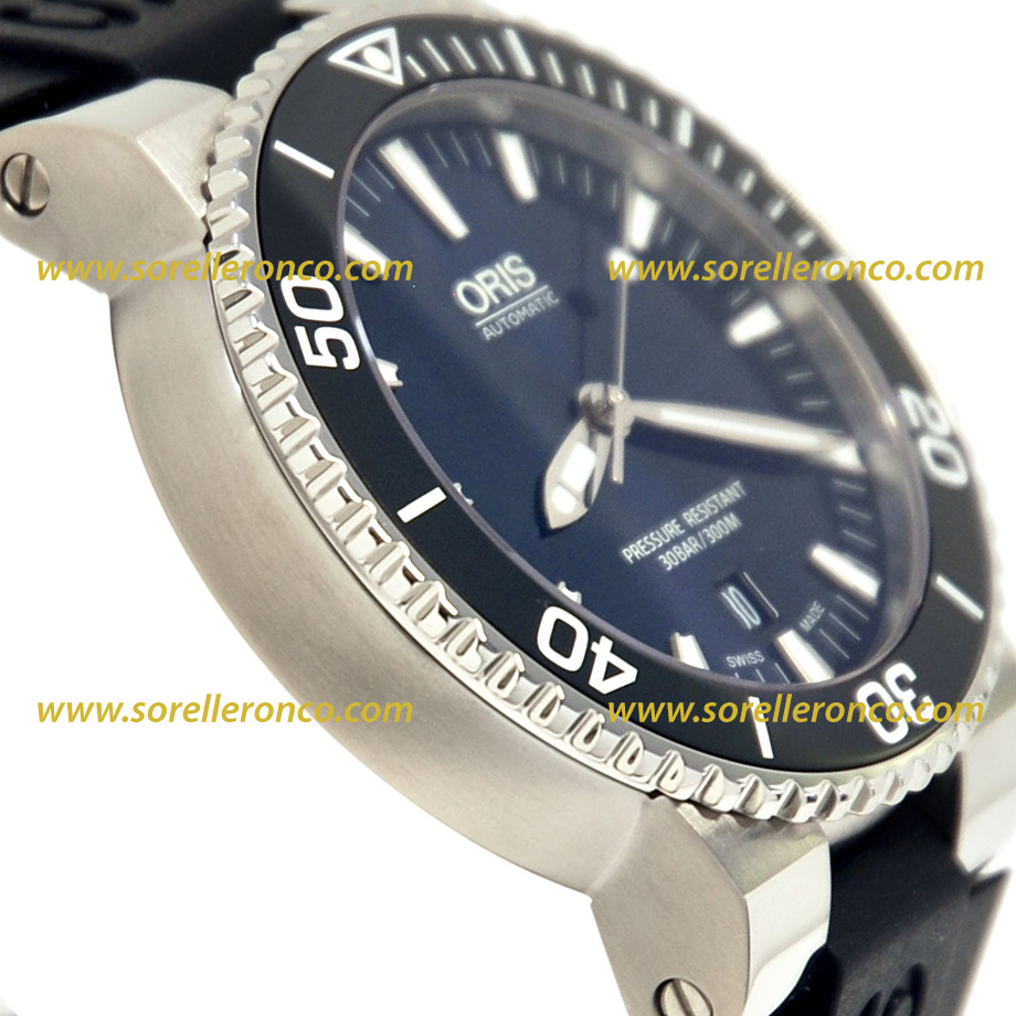 Oris Aquis Date